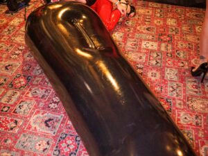 Mistress Tess Latex Experience